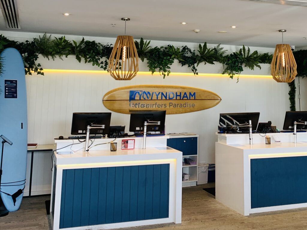 Wyndham Hotel Surfers Paradise:チェックインカウンター