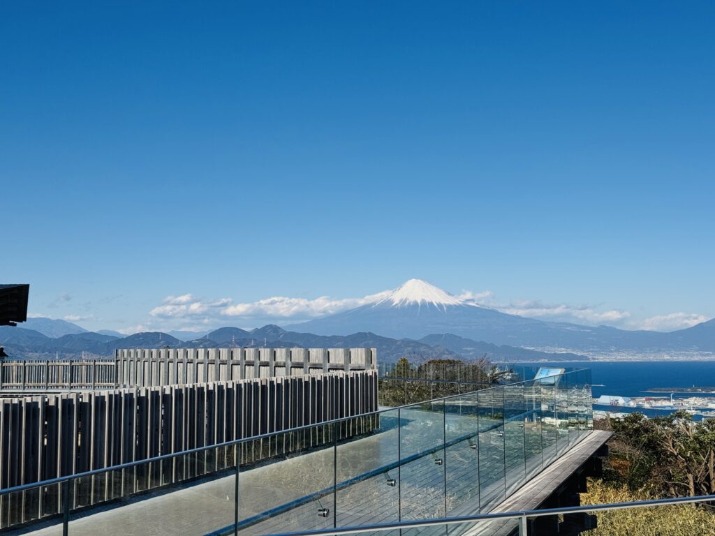 日本平夢テラスからの富士山・駿河湾の景色