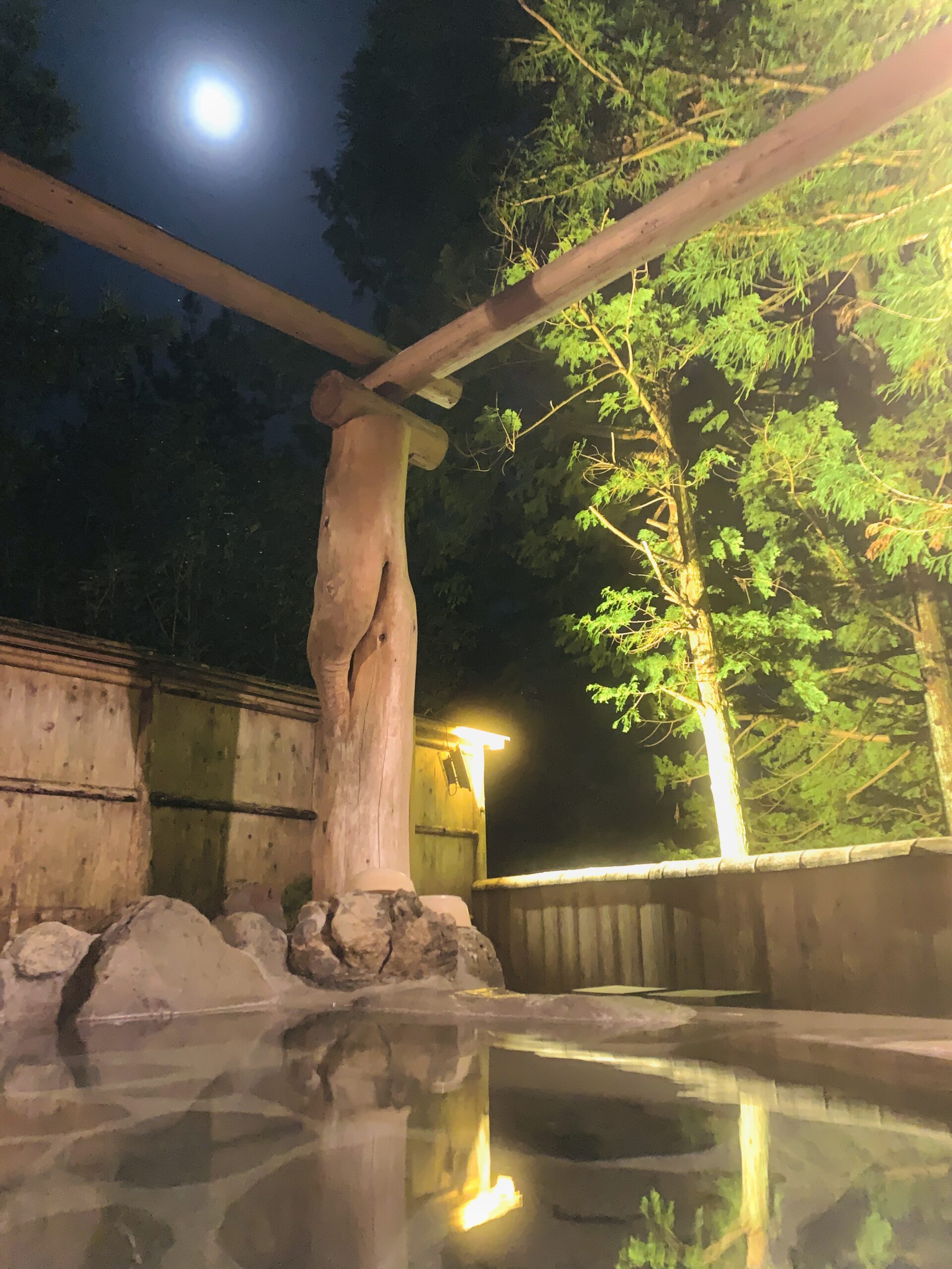 Private outdoor bath “Kaze-no-Yu” at Onogiso Ryokan, Umegashima Konya Onsen in Shizuoka