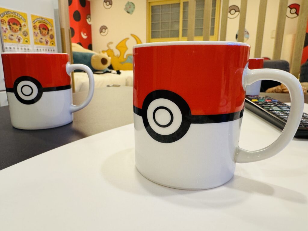 Pokémon-themed cups provided in the Pokémon Room at MIMARU TOKYO UENO EAST.