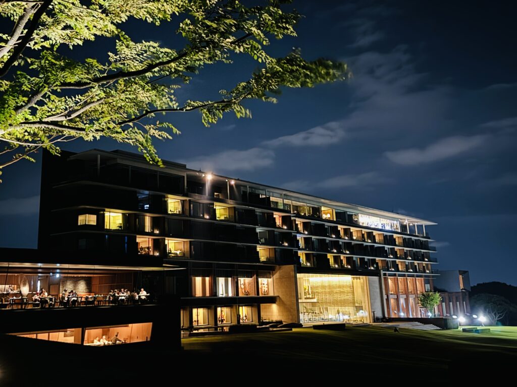 Night view of the exterior of Nippondaira Hotel