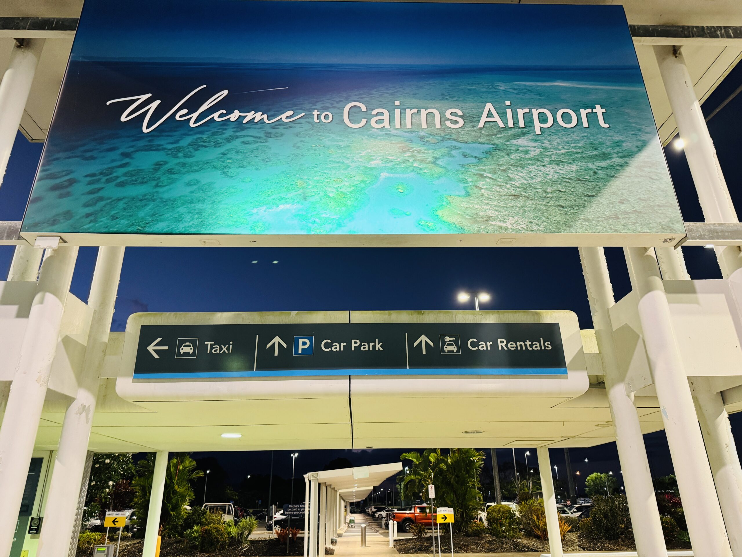 ケアンズ空港・国際線ターミナル出口の様子