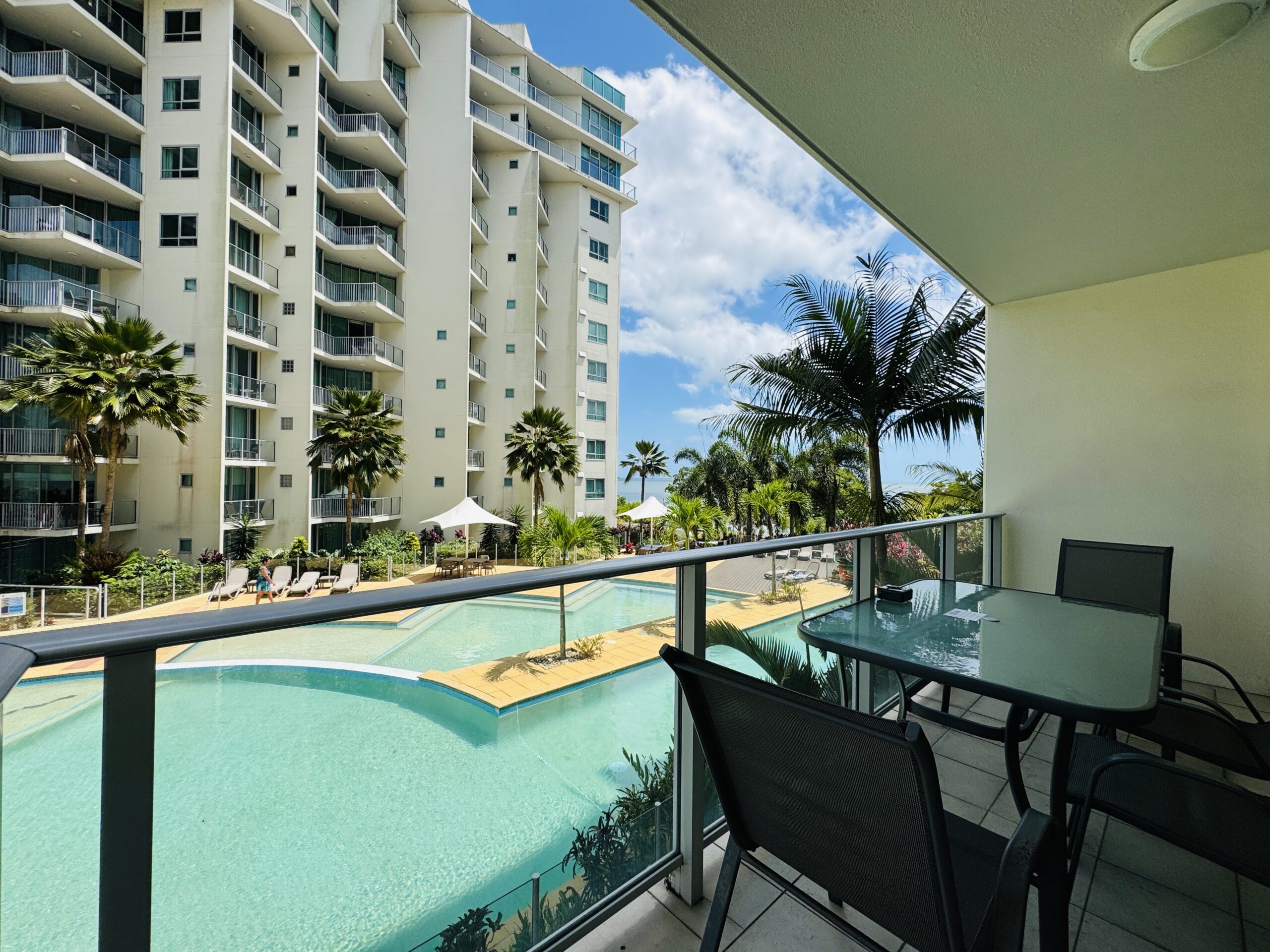 アパートメントタイプのホテル:Cairns Reefside Retreatのバルコニーからの景色